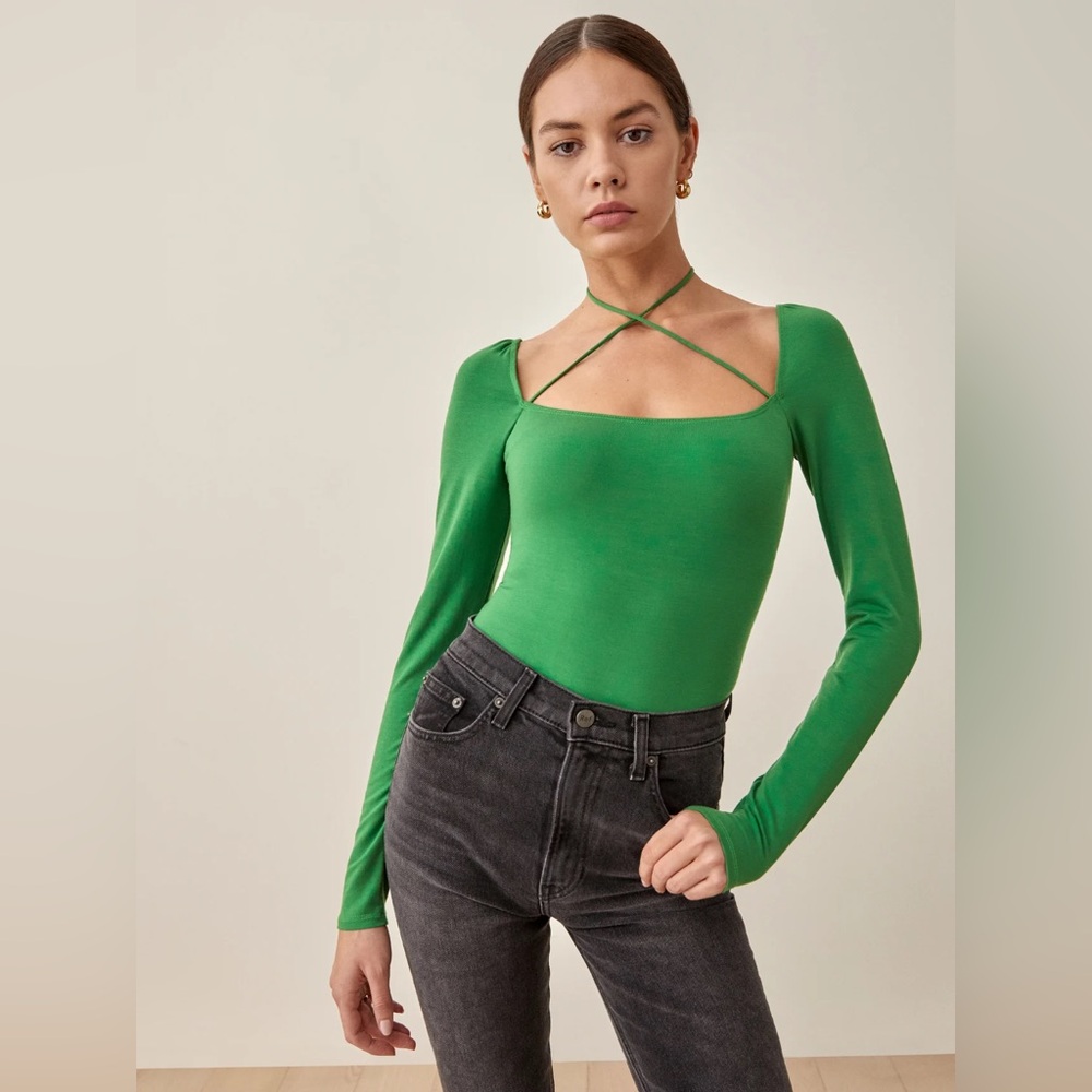 Reformation Thelma Top in Kelly Green